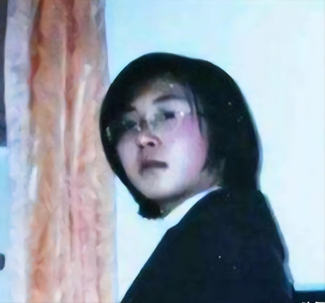 [太阳]2000年，辽宁夫妇借7万元送女儿出国留学，女儿却跟父母断了联系，21年