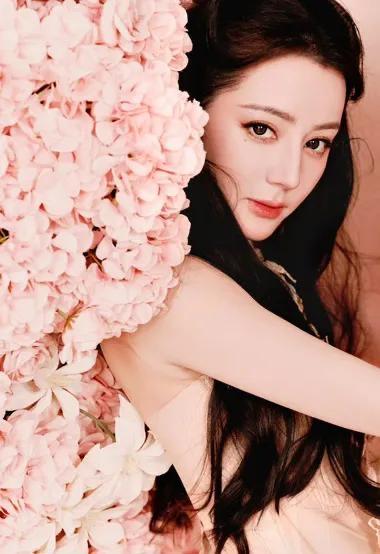 樱花盛开，少女如花🌸💕