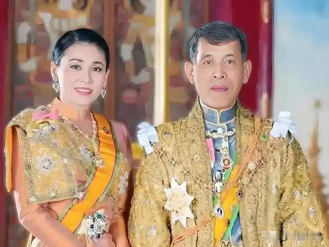 泰国国王破例访华，三个“首次”很不简单

 
这次，真的不一样了。
 
2025