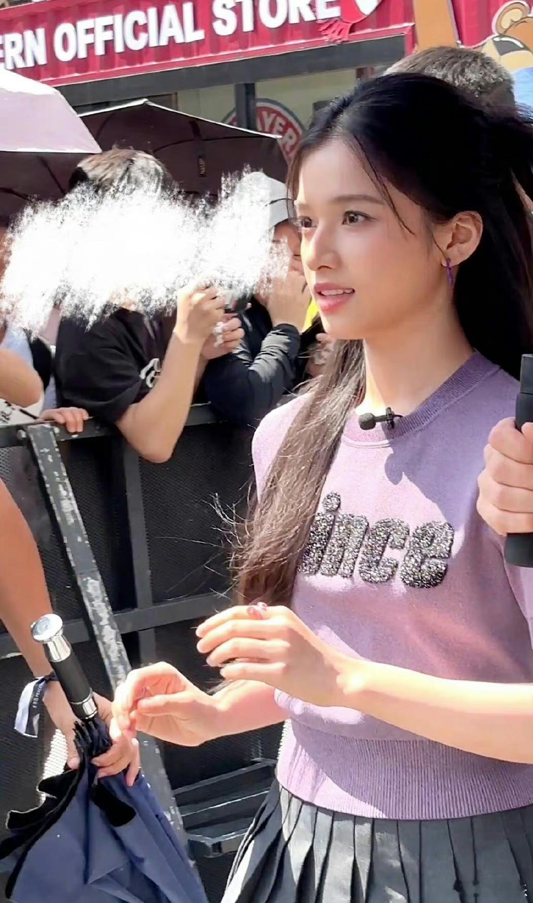 #张婧仪生图#张婧仪活动生图来了，生图的状态也太好了吧。这颜值真的是太扛打了，无