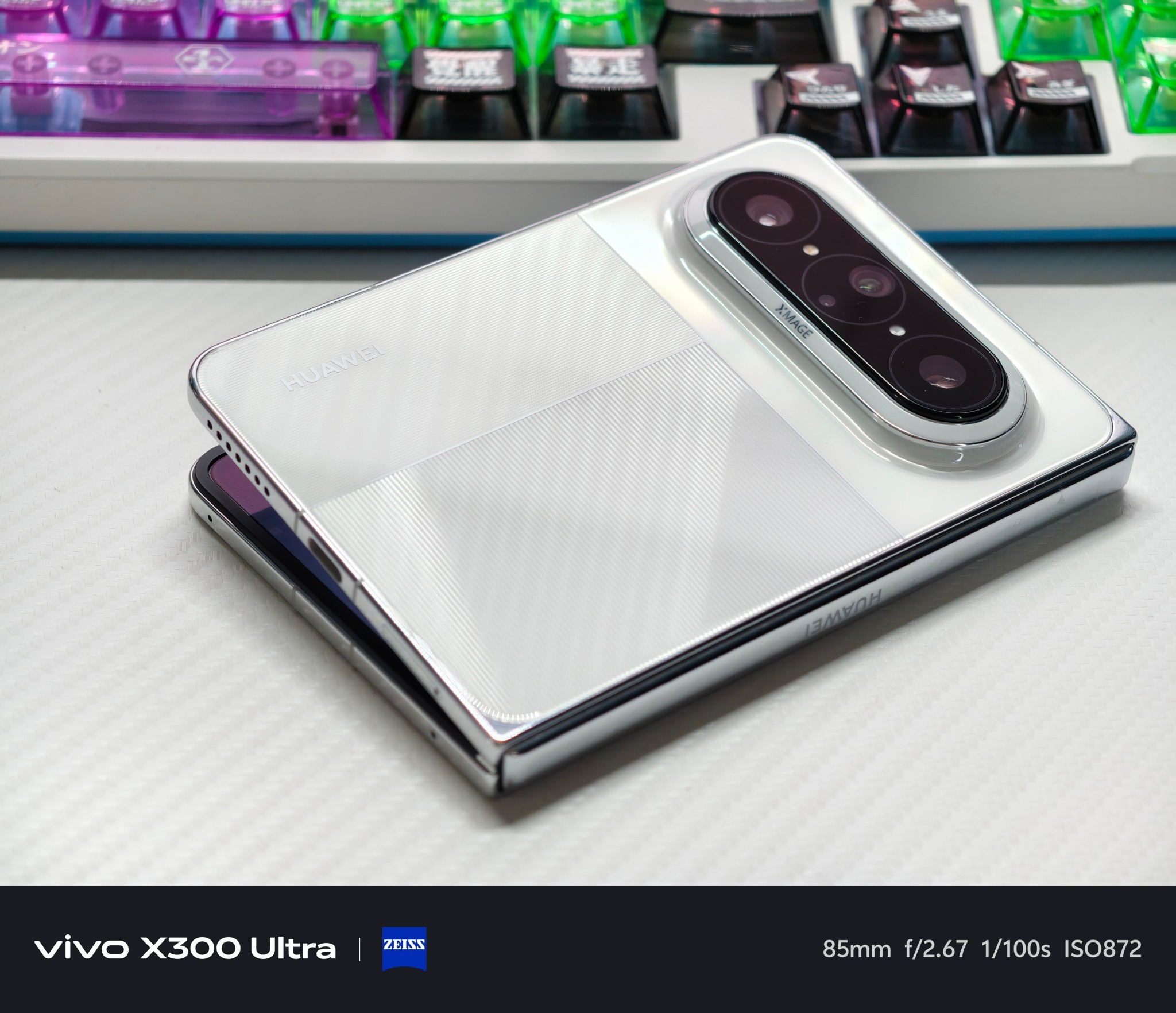 零度白挺好看的啊如果你不喜欢这个分格的话橄榄金也不错 