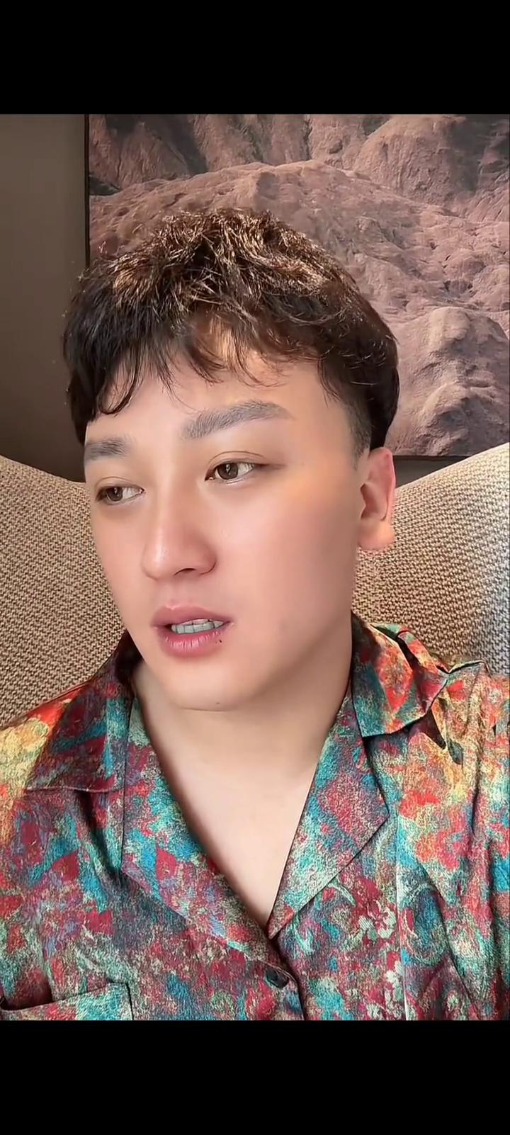 已经订好了机票，一会就要出发机场，然后回国内。说实在的，家人们，最近一段时间因为
