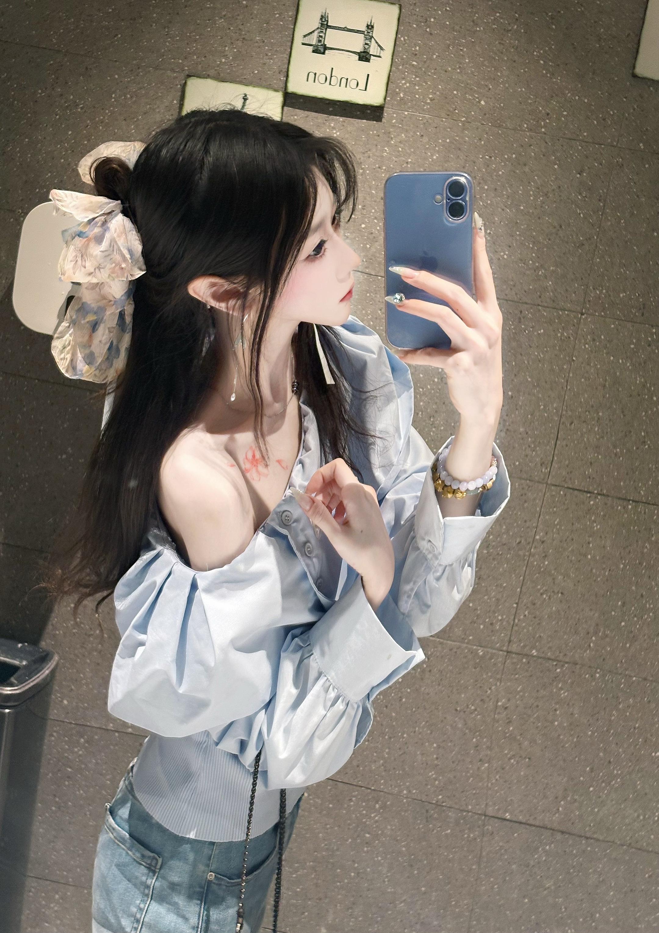 我替你算过命了 你命中缺一个叫神秘靓女并且是一个天蝎座的小女孩