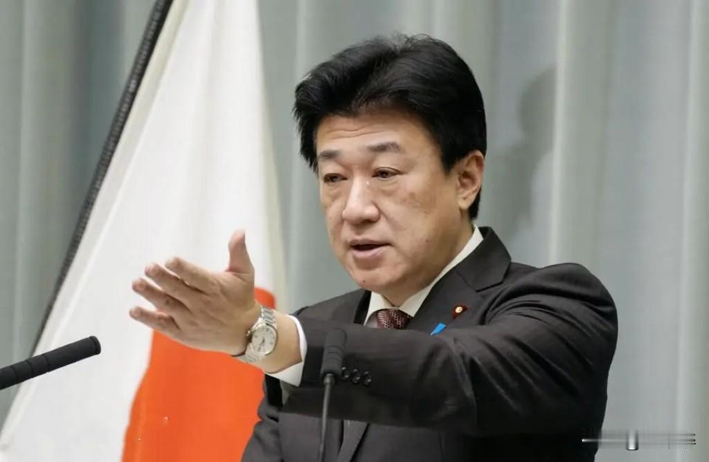 日本放出高市8•15参拜靖国神社的危险信号！
日本内阁官房长官木原稔今天（8月7