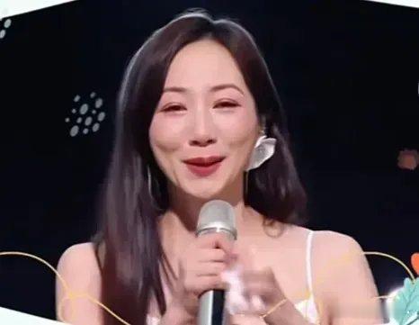 韩雪，深夜再次愤怒发文！7月2日深夜，韩雪再次更新了一条动态，并且晒出了两张截图