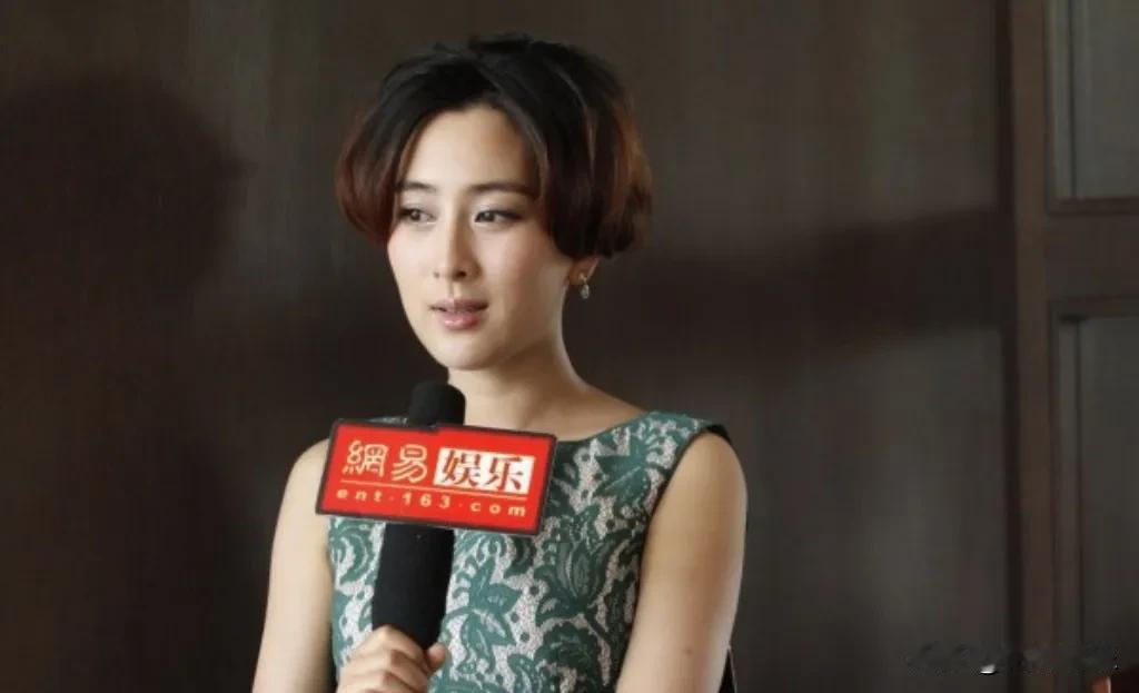 ，四和娱乐:关注
马苏自曝“财务盲”？月花几万竟称“正常开支”

在娱乐圈这个名