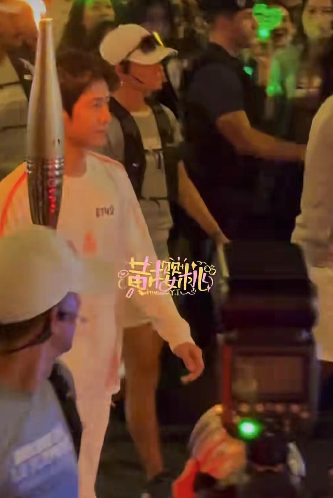 #王一博奥运火炬传递直播#王一博也太牛了！！ ​​​