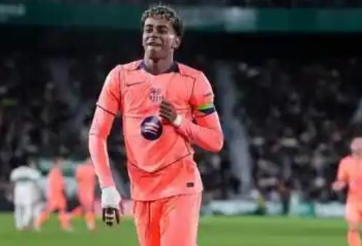 北京时间2月13日04：00，第二场国王杯半决赛首回合，马竞主场迎战巴萨！

前