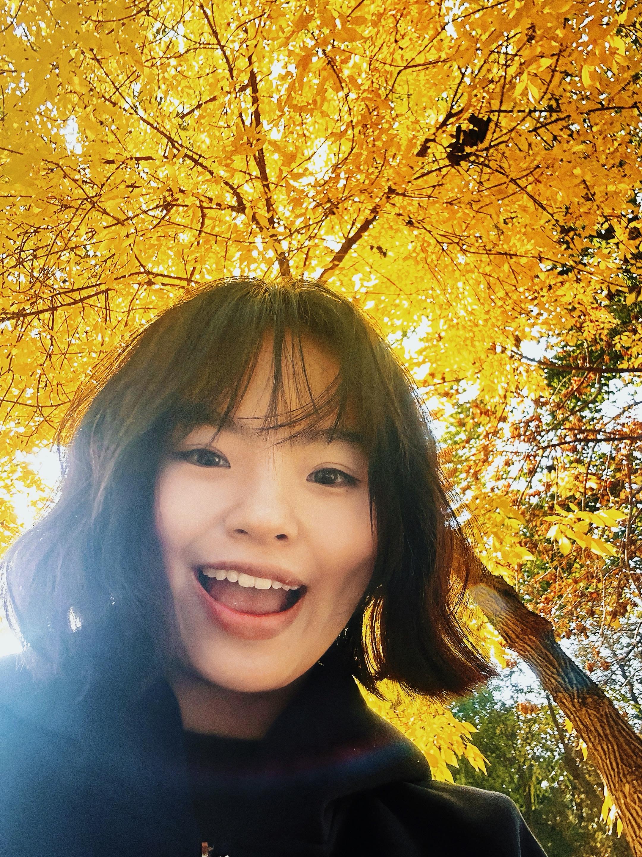 我觉得最美好的状态就是此刻没什么事，心里一片平静。平静就很好，平静就很难得。