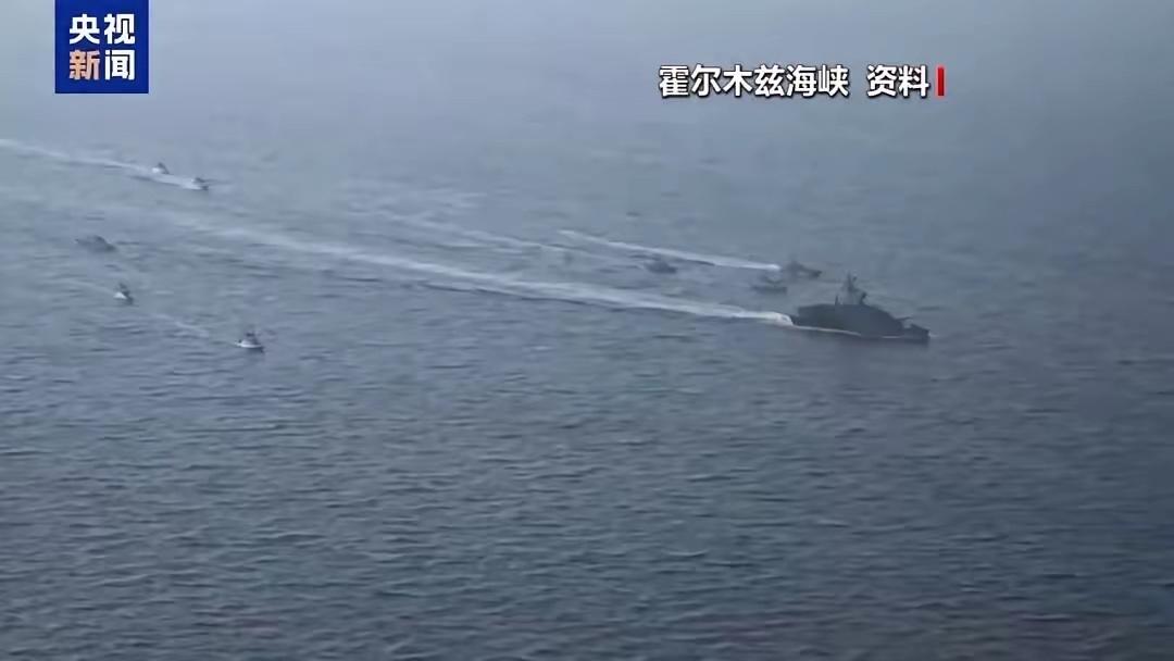 特朗普再也笑不出来，美油轮连续爆炸燃烧，弹药耗尽听天由命，中期选举惨败危机正加速