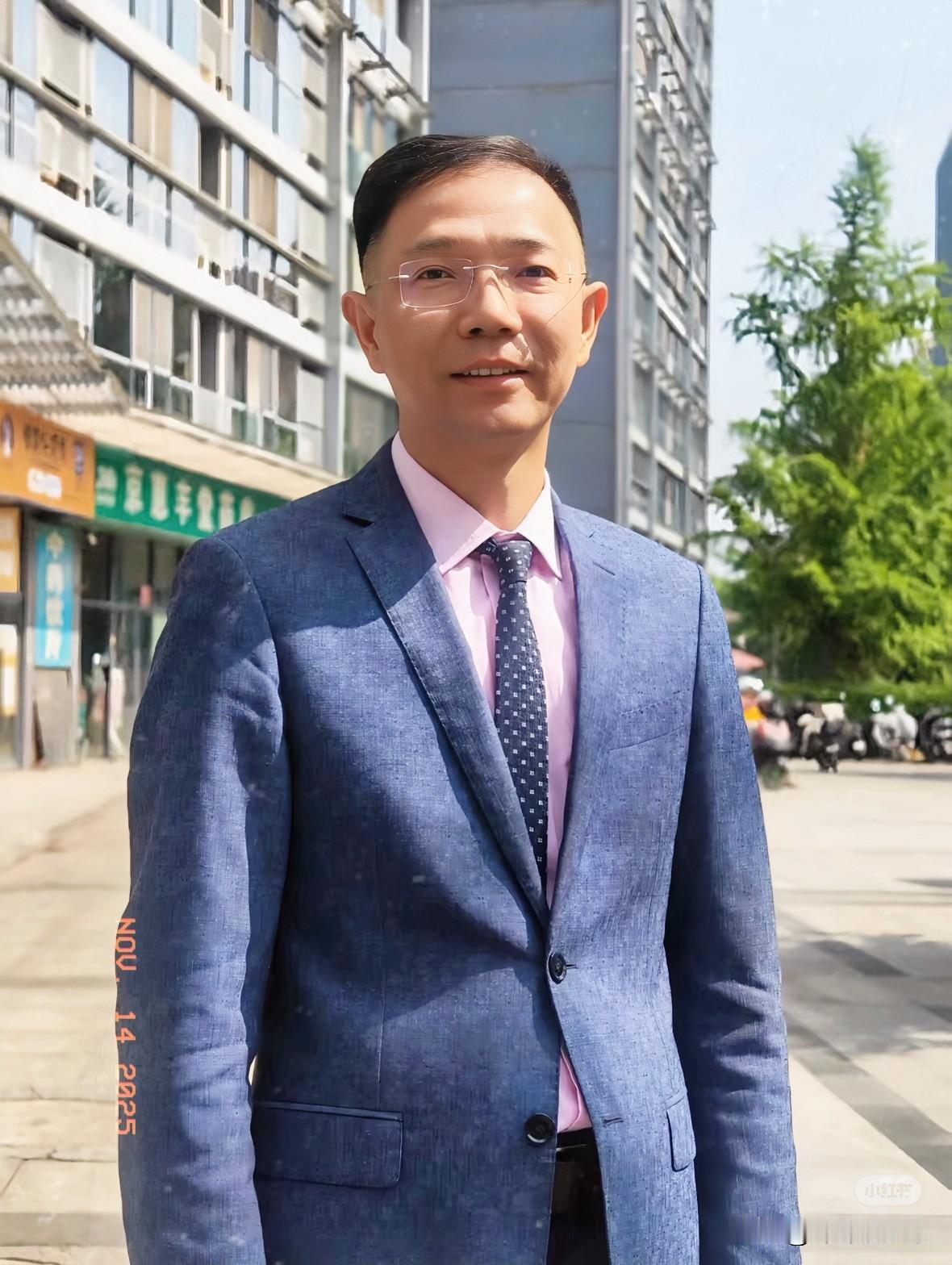 申家这波操作太懂了！

放着本地律师不用，

偏从北京请来李圣律师，分明是要破局