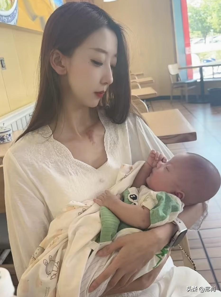 漂亮的小姨