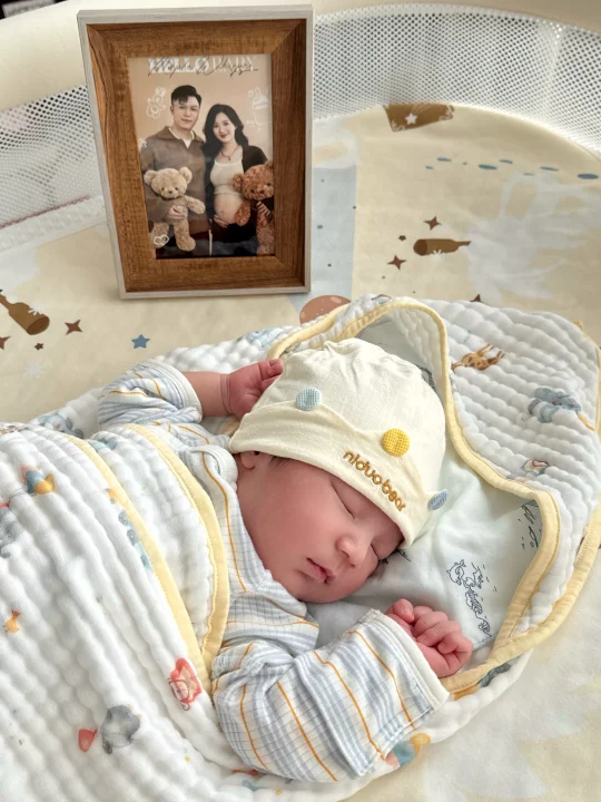 𝐇𝐢 𝐰𝐨𝐫𝐥𝐝：）终于见面啦👶🏻🩵小宝贝