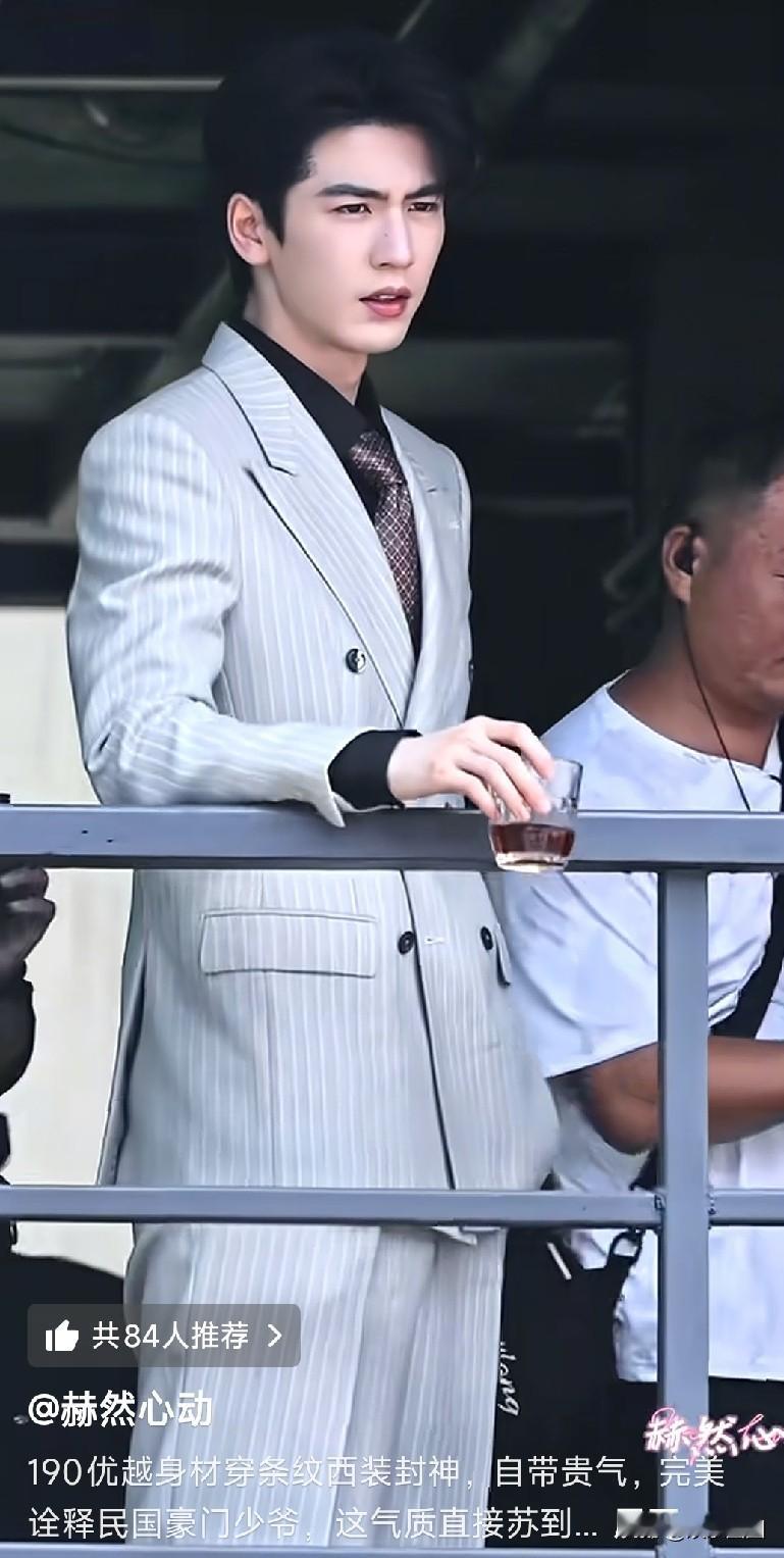 是什么样的神仙妈妈生出这么完美的儿子

演长珩仙君的时候也没觉得那么帅啊
当时还
