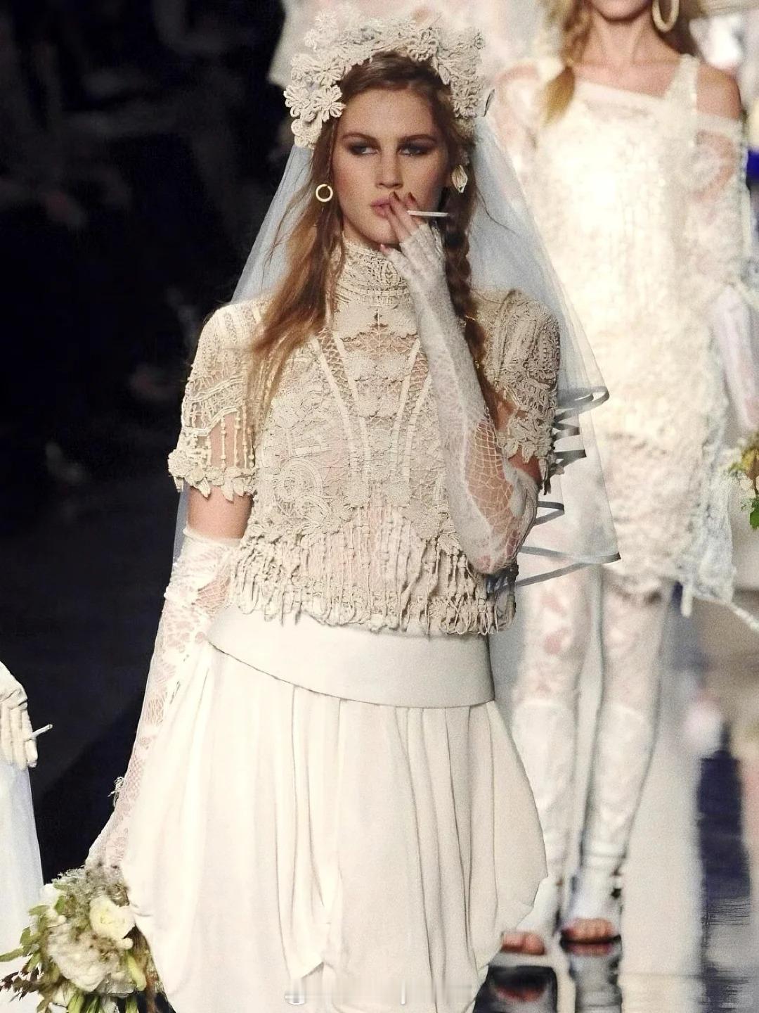 Jean Paul Gaultier Spring 2008 | 海盗新娘 ​​