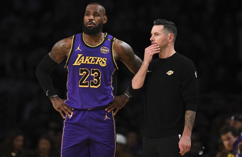 NBA常规赛，湖人客场88-103不敌快船。赛后雷迪克接受了采访。记者：“你如何