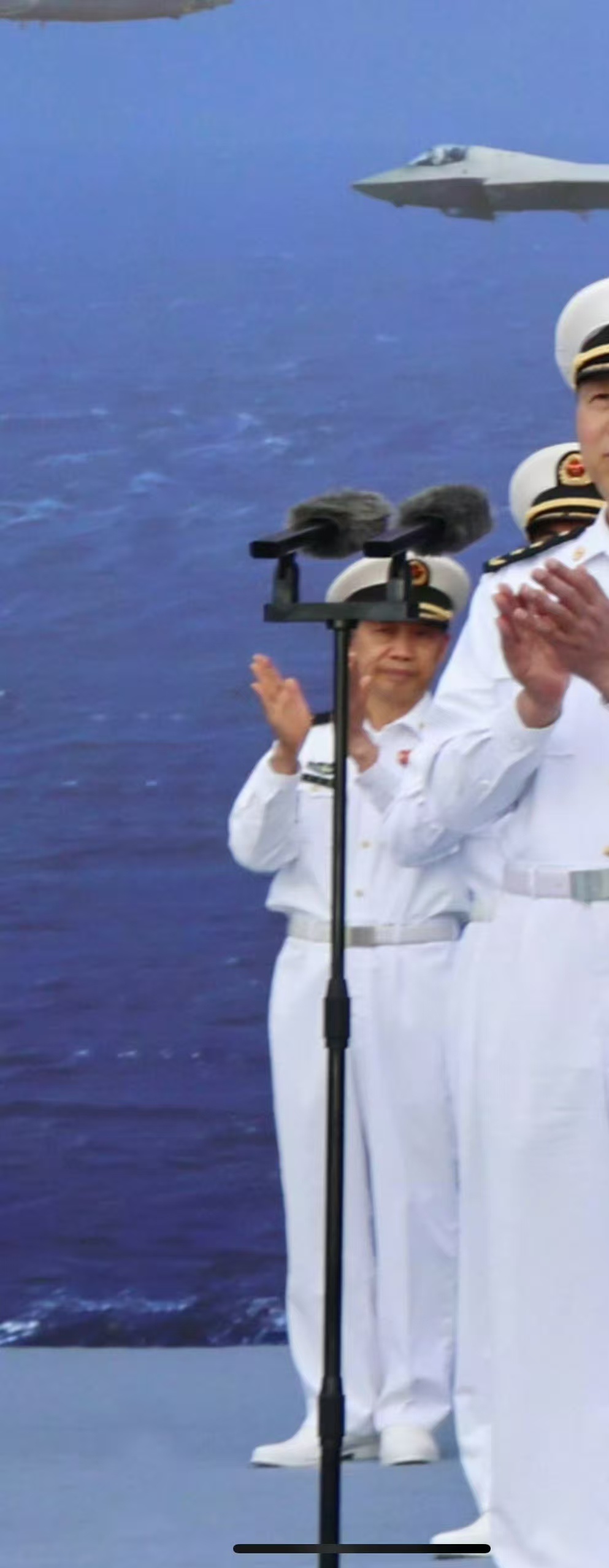 就问你们服不服现在的网友 ​​​