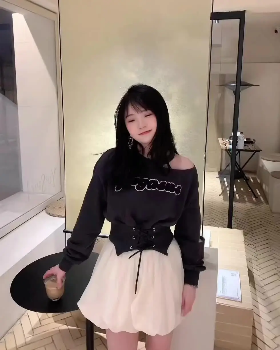 你又在哭泣 我给不了安慰