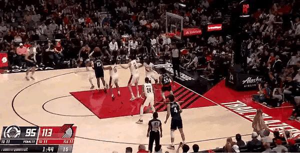 波特兰开拓者杨瀚森末节登场，虽然没有得分，但有2次护框还是能看出有进步，不但护框