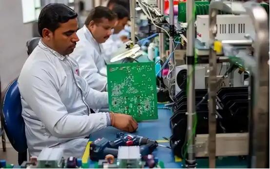 印媒研究中国崛起之路，得出一个令人绝望结论，想模仿中企太难了！

麻烦各位读者大