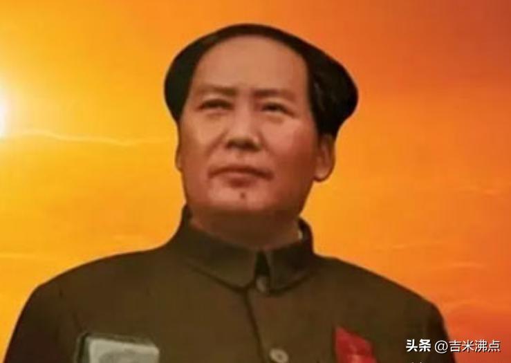 鸭绿江边炮声轰，东北工厂日夜抖，出兵还是不出兵。
那会儿新中国刚成立一年，谁心里