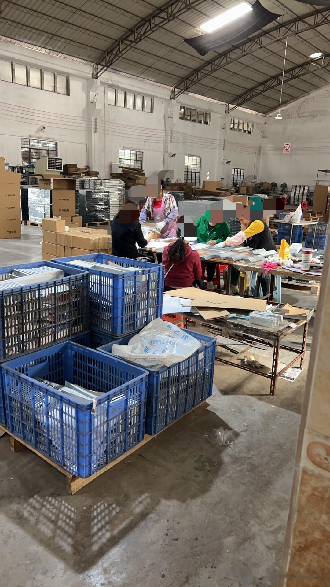 工厂的工作为什么多数的年轻人都避之不及，不愿意干呢？

第一原因肯定是时间长啊！