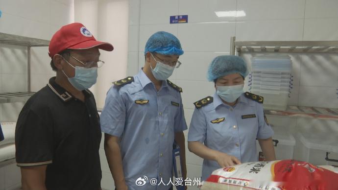 台州这波校园安全检查很硬核9月1日上午，三门县市场监管局执法人员前往海游街道初级