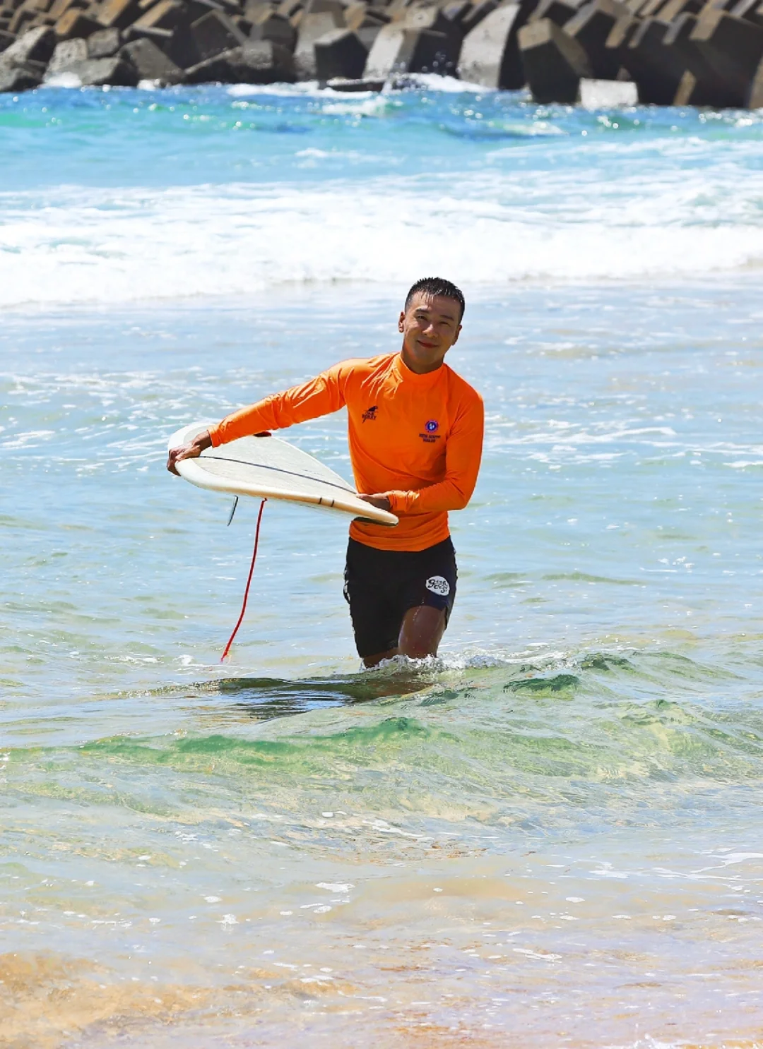 冲浪🏄🏻‍♂️男孩
