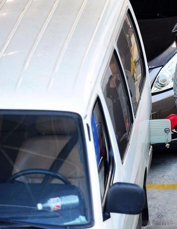 电车免费终结？2026年新规让3亿油车车主拍手称快？真相比你想的更复杂

来源: