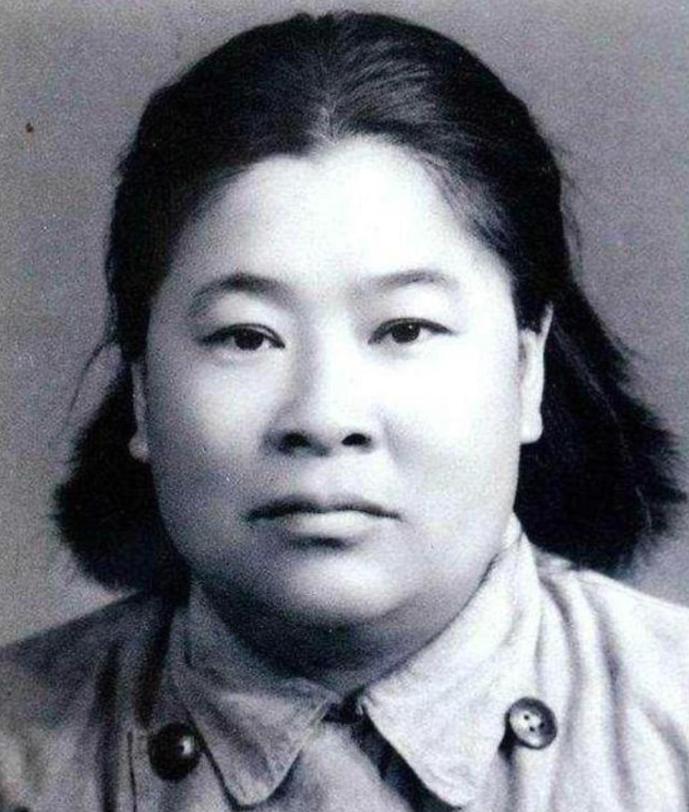 武艺最高强的女红军：比武赢过许世友，铁拳击毙战马，100岁和武功大师过招……20