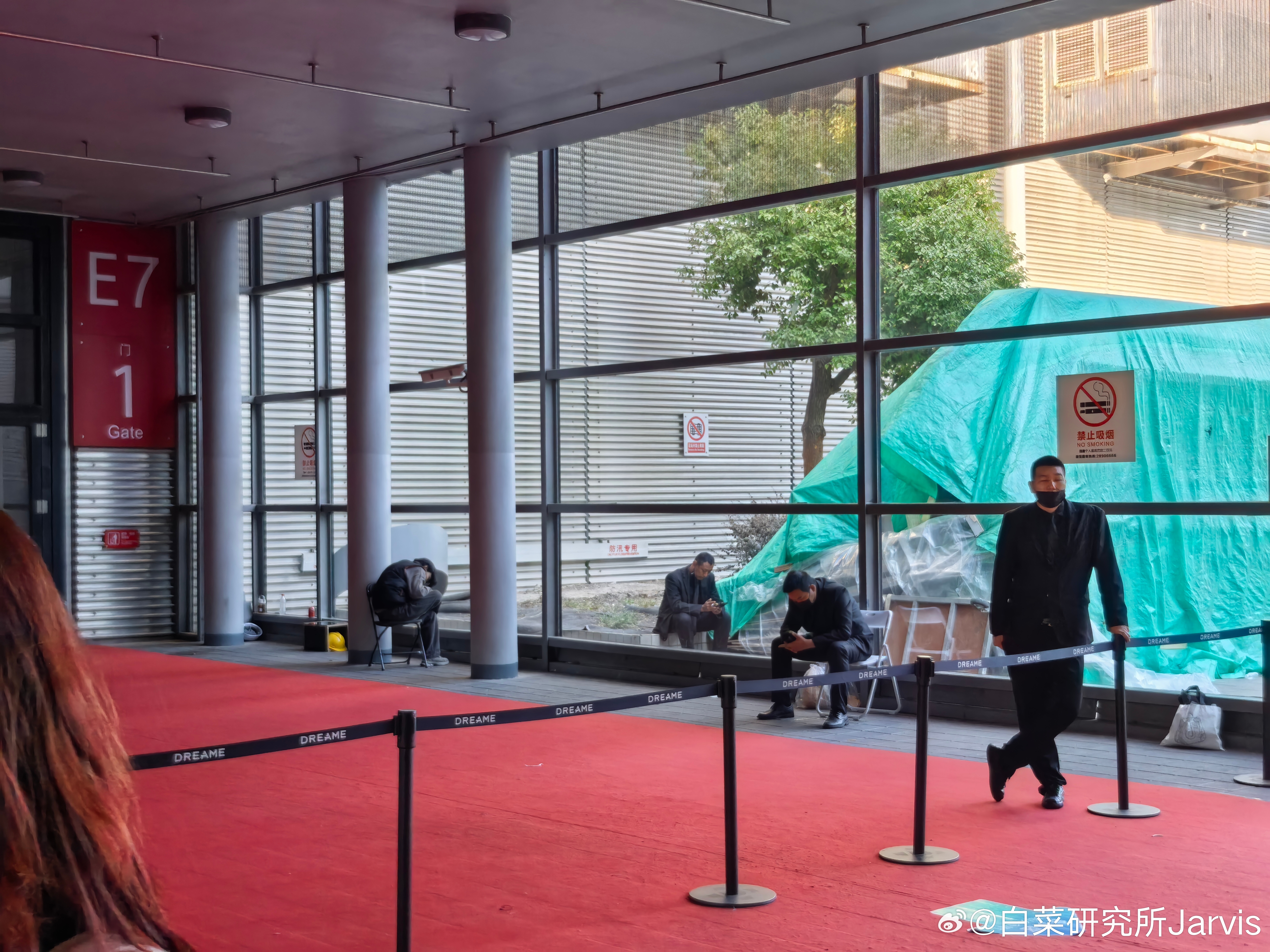 本来想看看高仿U9，结果追觅这品牌起没起来不知道，装逼水平倒是比仰望高太多了，直