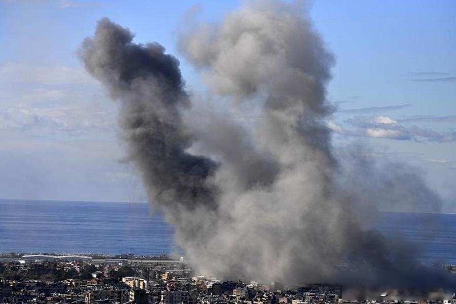 2月20日，以色列空军轰炸了黎巴嫩贝卡谷地和艾因赫勒韦难民营，造成13人死亡，以