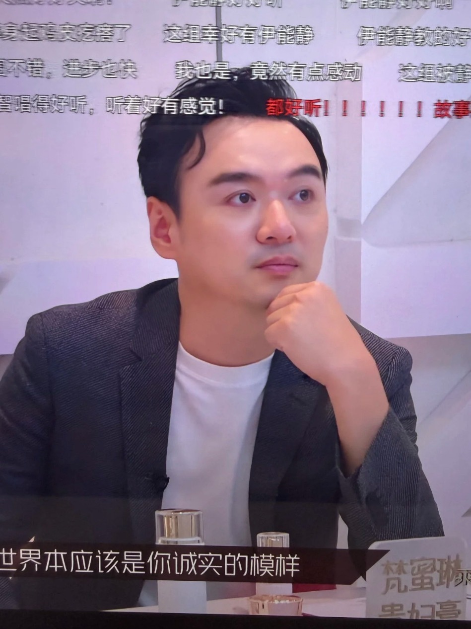 赵兆真的瘦了好多赵兆是浪姐/乘风1/4/5/6/7，共5季的音乐总监好像大家对这