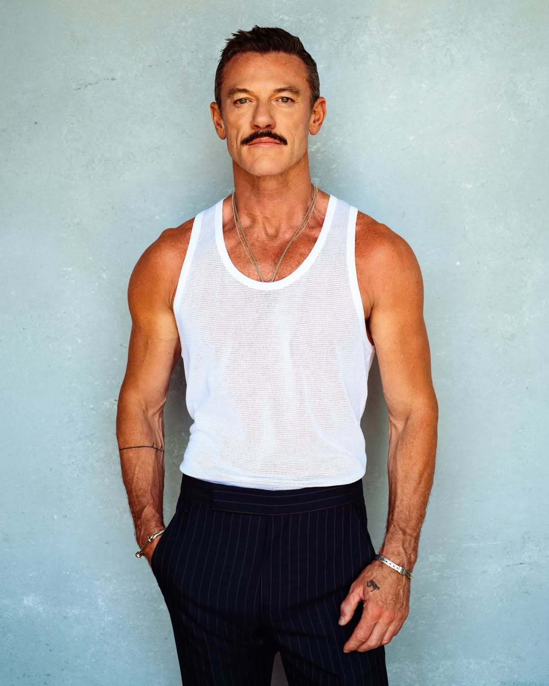 "撸哥"卢克·埃文斯Luke Evans 登上『Attitude』九/十月刊封面