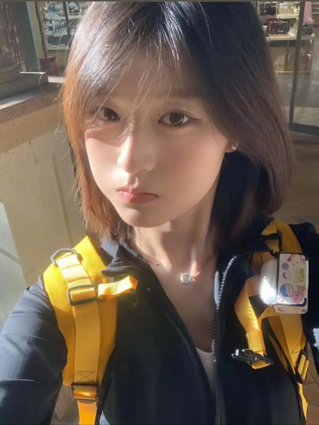 可惜她不经意的一眼 你却以为她也喜欢你女主