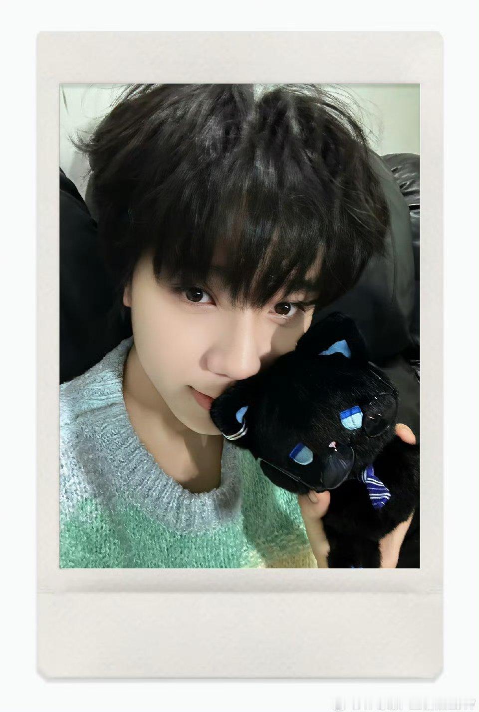 橹穆双人卡我们的第二张双人合照 和情人节一起来了