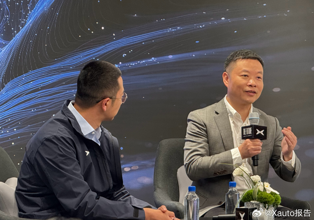 何小鹏：小鹏第二代VLA比行业第一梯队领先接近5倍3月2日小鹏发布第二代VLA，