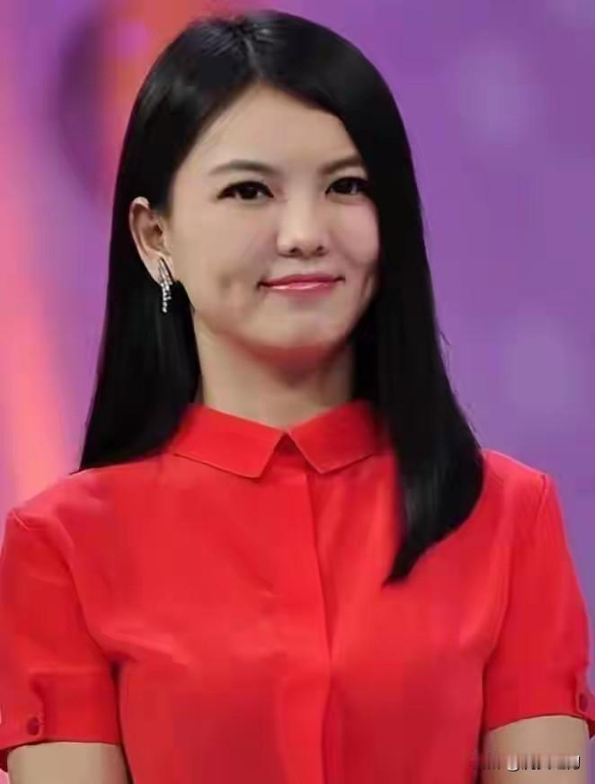 聊聊李湘那点事儿：
 网友说李湘是个有争议的人物，我就想问了：这社会上谁没点争议