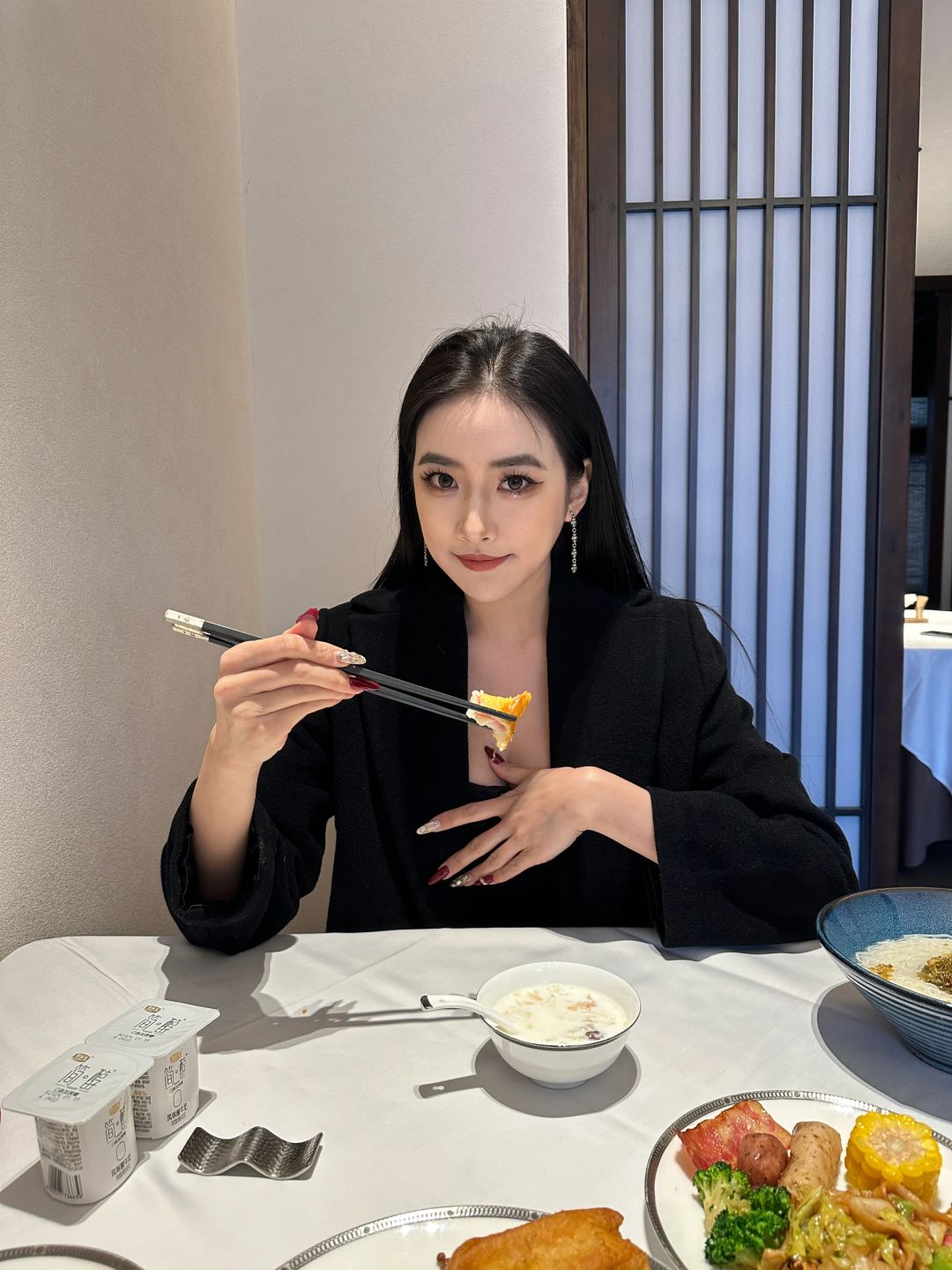 饭搭子小宁上线 请问有什么想吃的