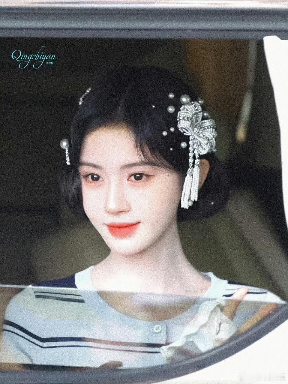 鞠婧祎可塑性太强了 论演员的造型驾驭能力，鞠婧祎绝对名列前茅，跨度极大的时代造型