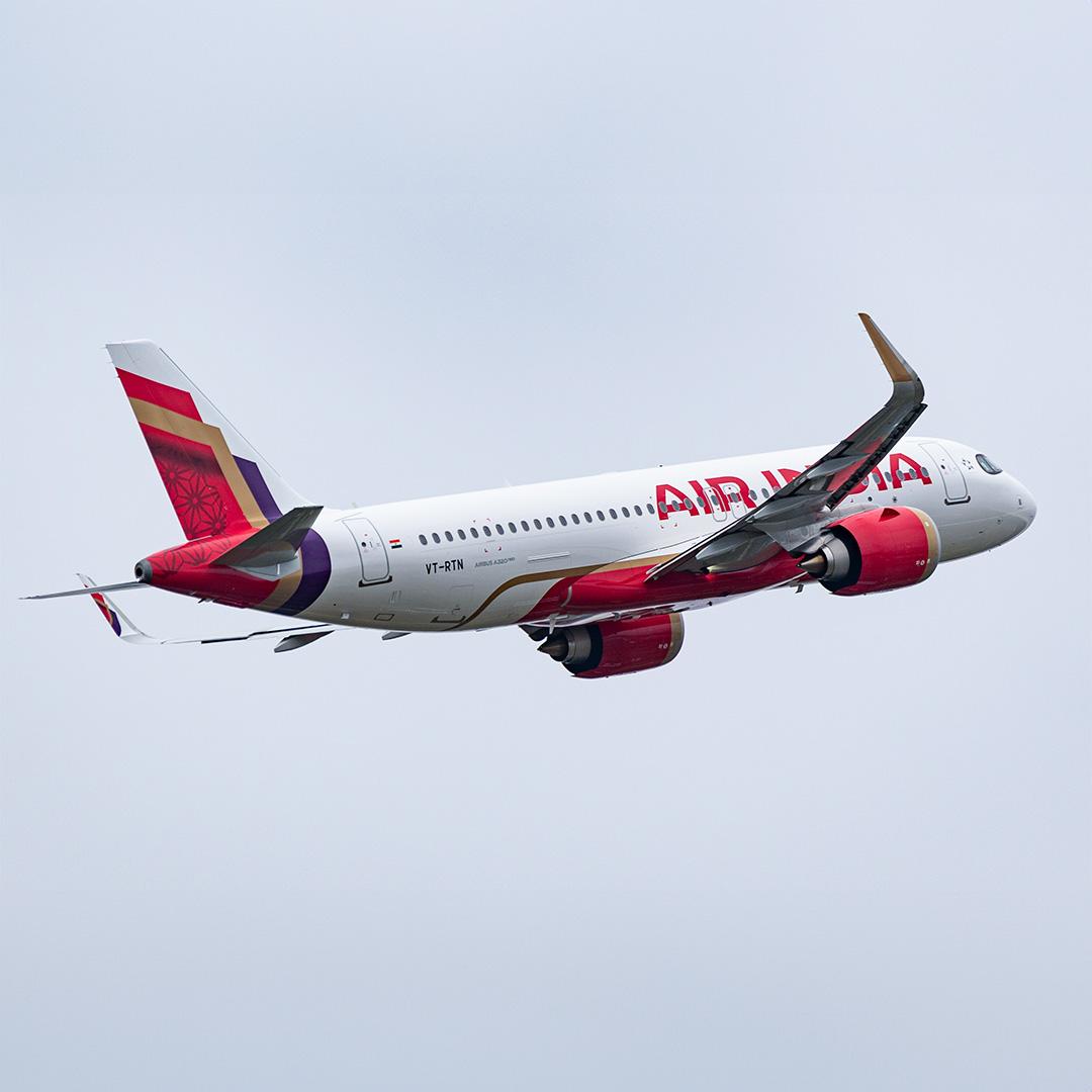 印度航空一架从普吉岛飞往新德里的AI2379航班，8月4日在巡航阶段遭遇严重湍流
