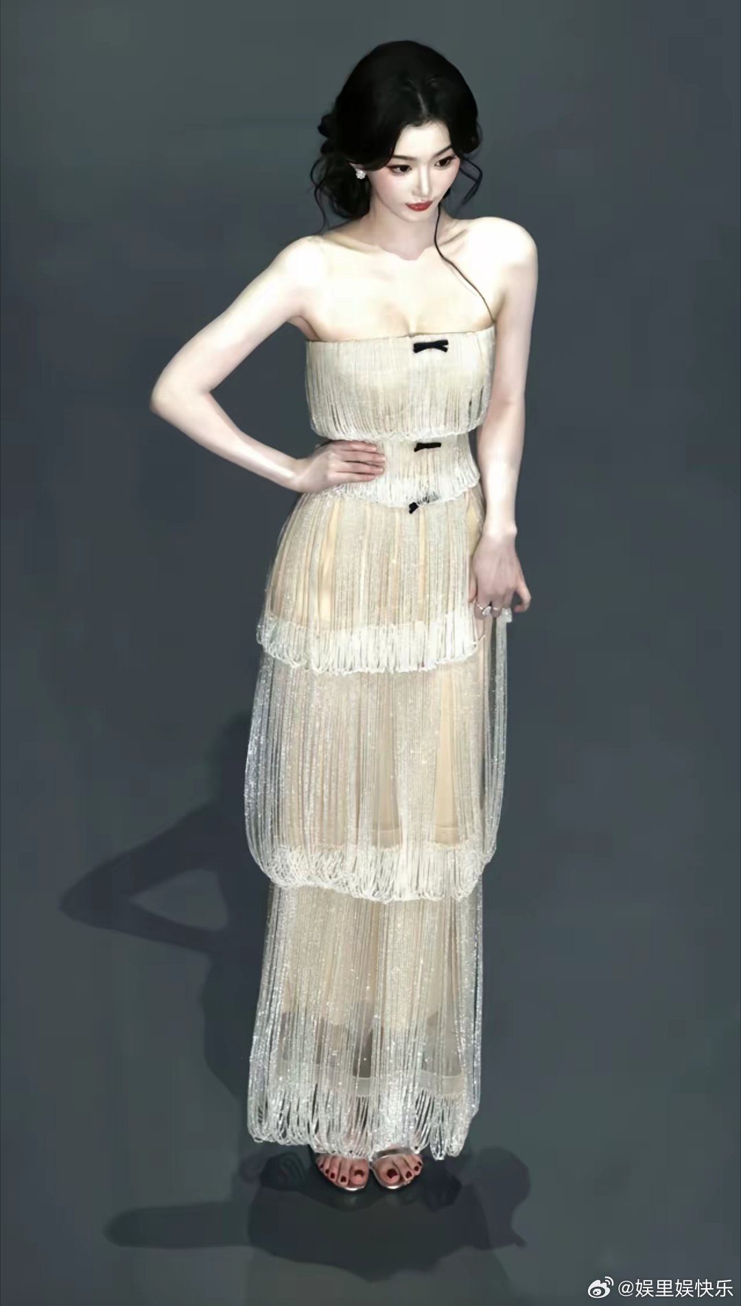 孔雪儿，真的要认命。要身材有身材，要颜值有颜值，还有演技，结果无论怎样折腾，不温