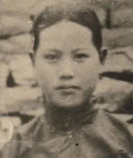 得知八路军女干部被土匪残忍杀害，罗荣桓将军当场震怒，直接派出两个团兵力把土匪窝给