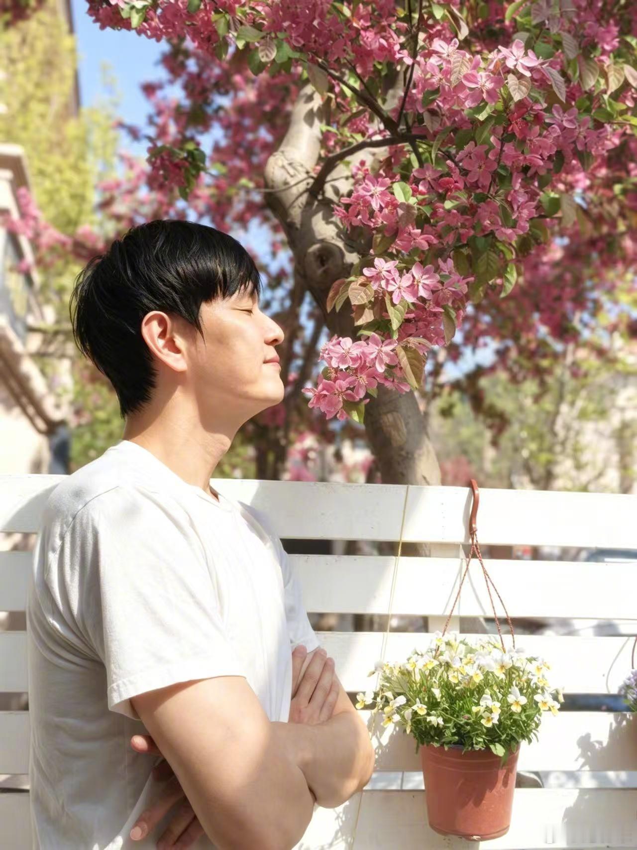 早上好！新的一周又开始啦，一年之计在于春，加油！不负每一次热爱鲍春来