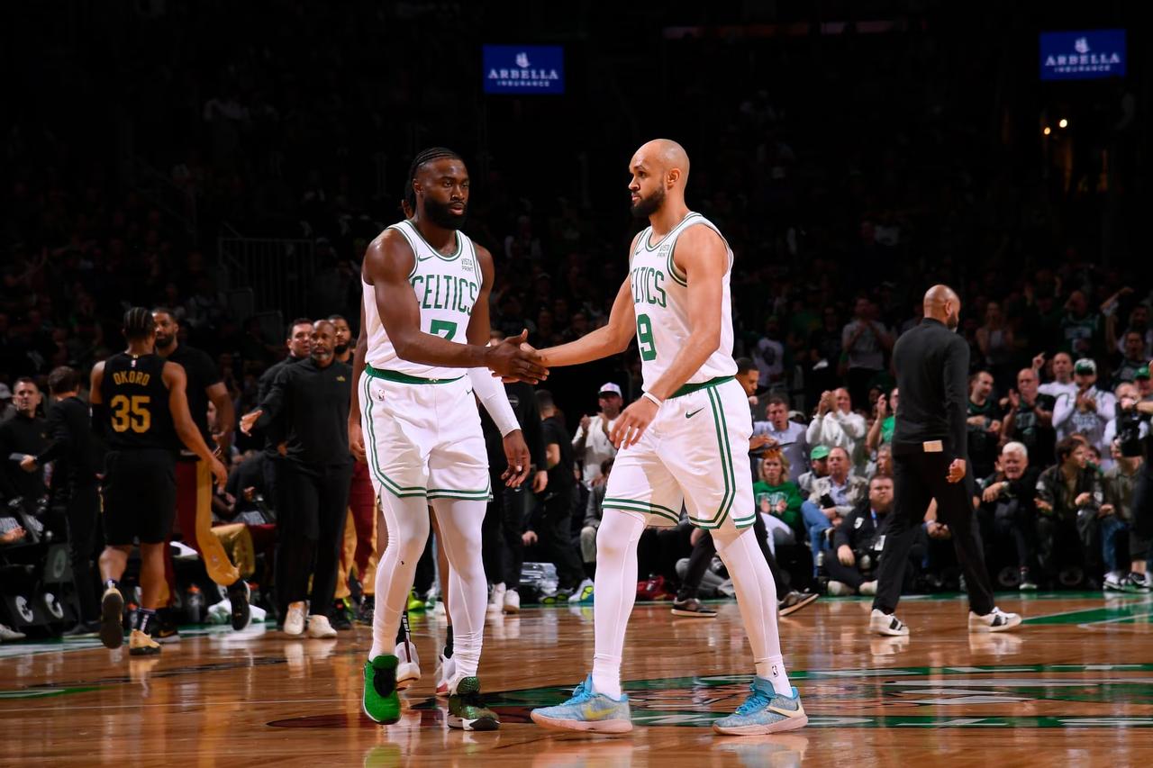 据ESPN记者布莱恩·温德霍斯特透露，波士顿凯尔特人在今夏休赛期并没有认真考虑交