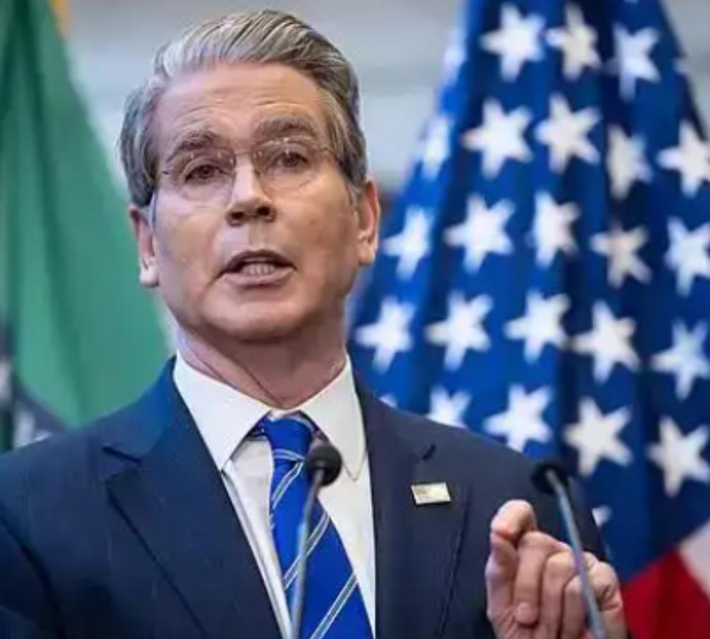 美国可以不让中国进国际空间站，不让荷兰卖光刻机给中国，可以不让伊朗卖石油给中国，