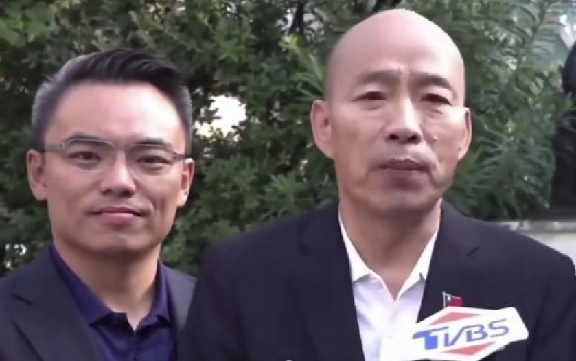 [浮云]韩国瑜顽固坚持其一贯的台独立场，面对大陆民众的反对坚持去日本，说成是国家