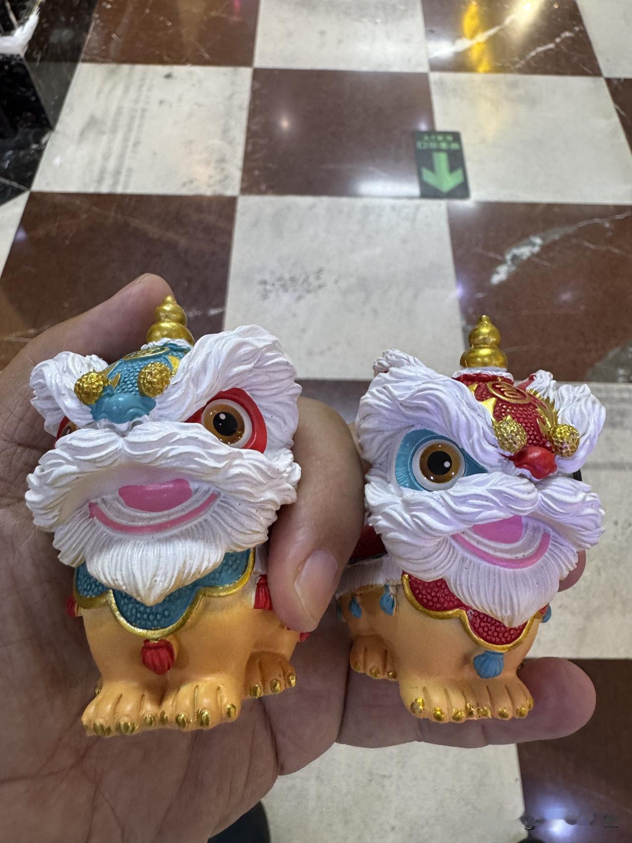 今天五一节回了深圳的家，来拿些生活用品带到东莞去。
转眼没在深圳家住已经有将近一