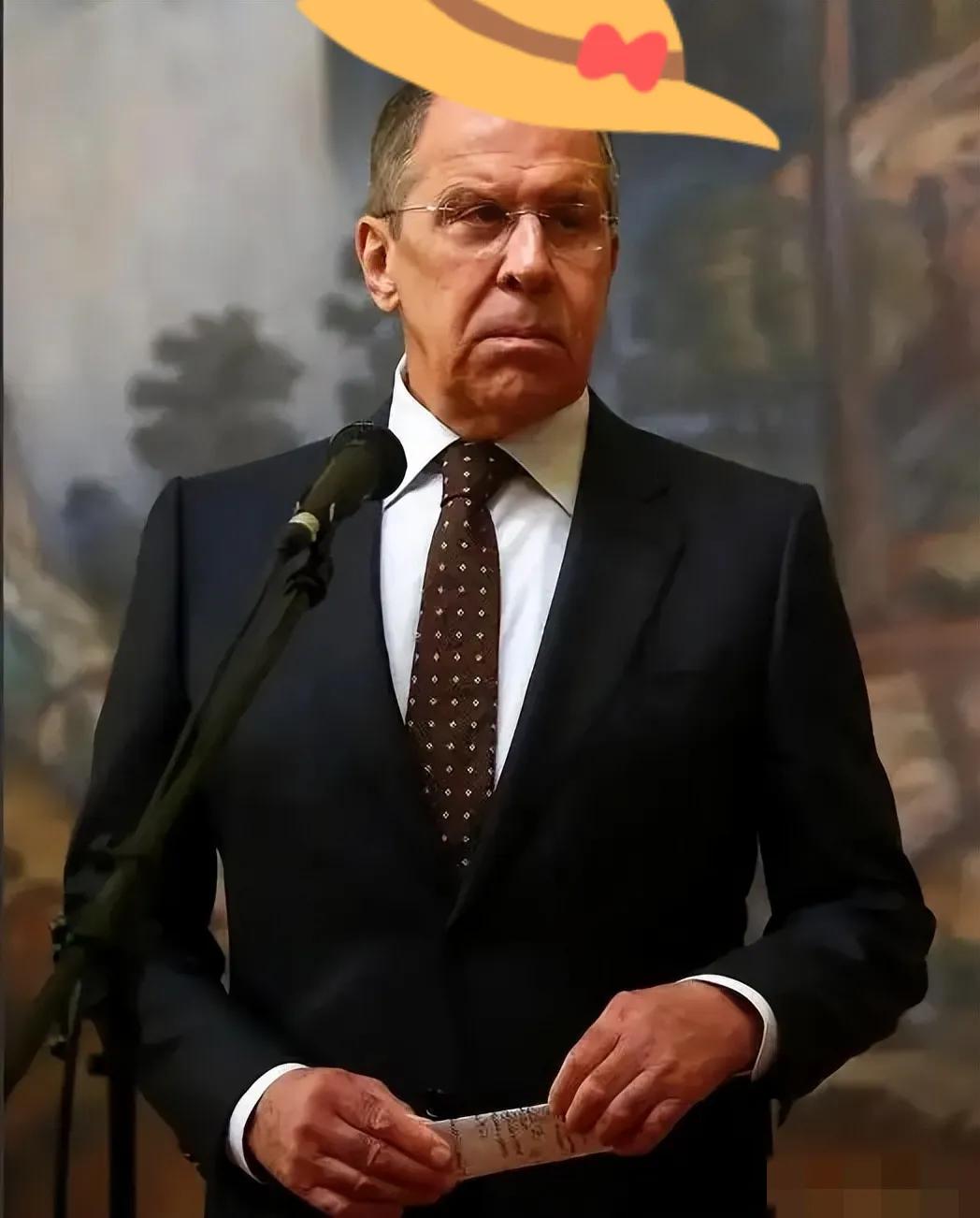 俄罗斯外长拉夫罗夫突然在公开场合抛出一句重磅话，说俄方愿意让中国、美国、英国、法