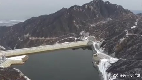 凤凰新闻【太意外，全球恐慌持续升级，中国却砸4万亿布下一个“世纪工程”】作者|暴